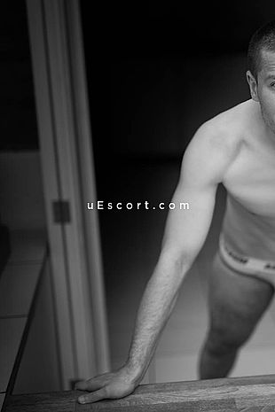 Franx - Escort Males London