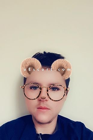 FtMking - Escort Males Leeds