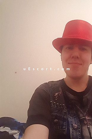 BlueDragon - Male escorts Crewe