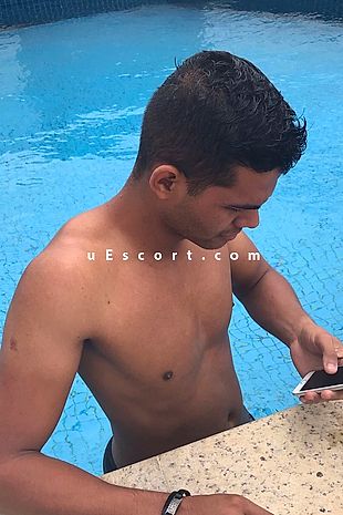 Gabriel22 - Male escorts London