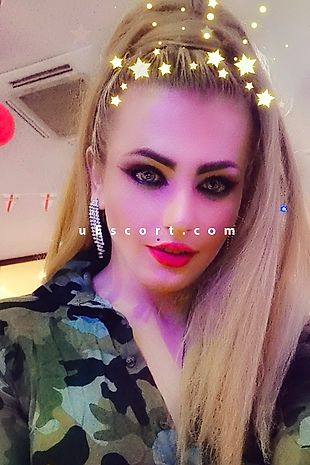 Hottlesmary - Trans / TS Escort Blackburn
