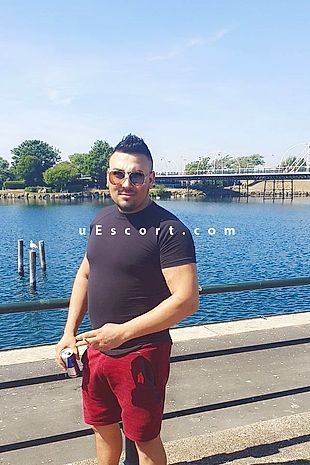 Yonut24 - Male escorts Liverpool
