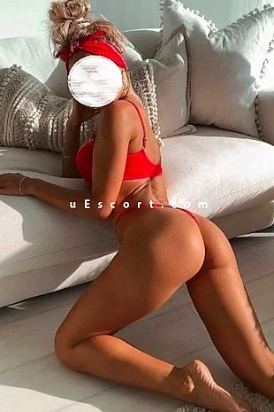Emma London Barbies - Escort girls Essex
