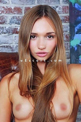 Andrea - Escort girls London
