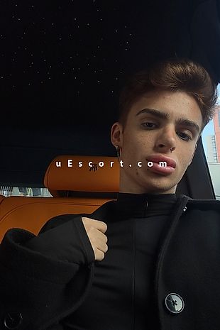 Juanchi - Male escorts London