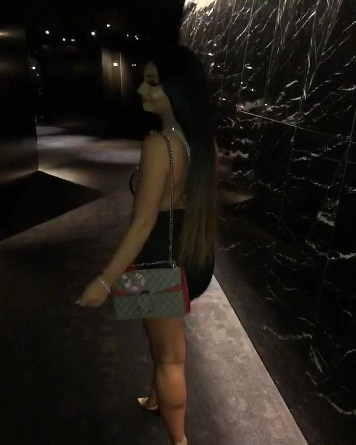 Sexiibarbiee Video Background