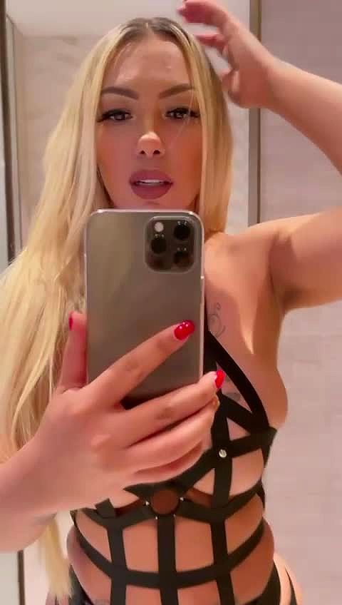 GINNA GFE Video Background