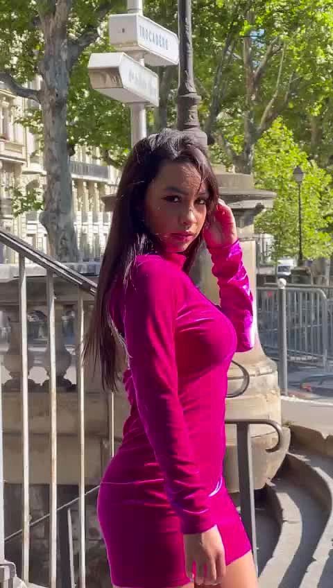 Andrezza Mello Video Background