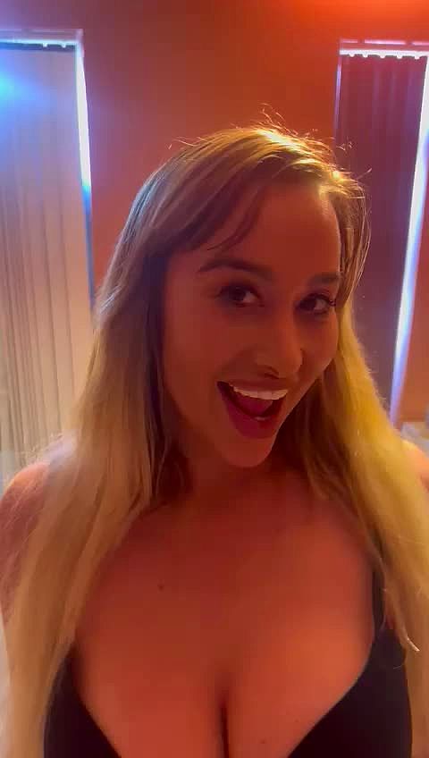 HANNAH Video Background