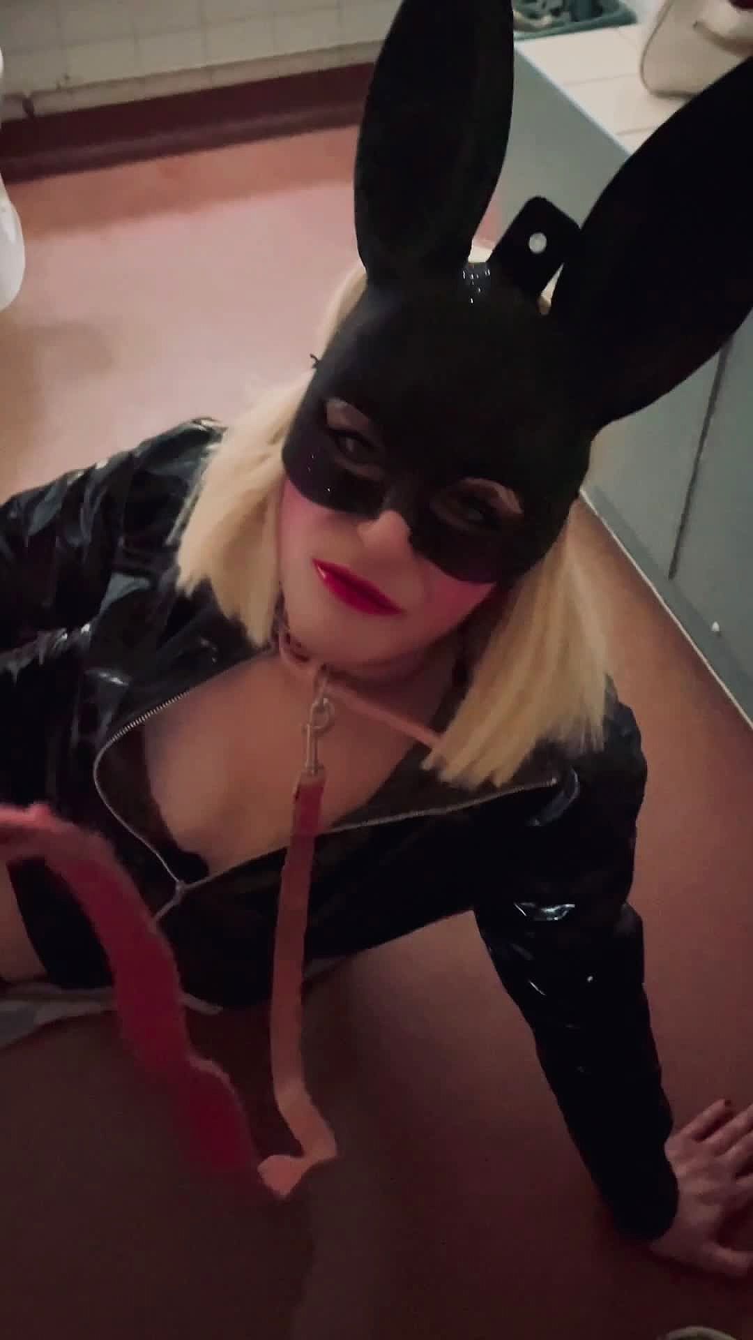 Katie Sweet Video Background