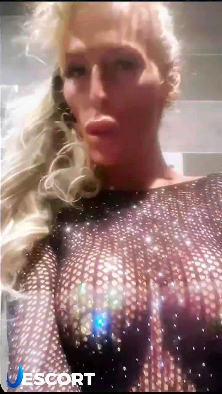 Erotica fox Video Background
