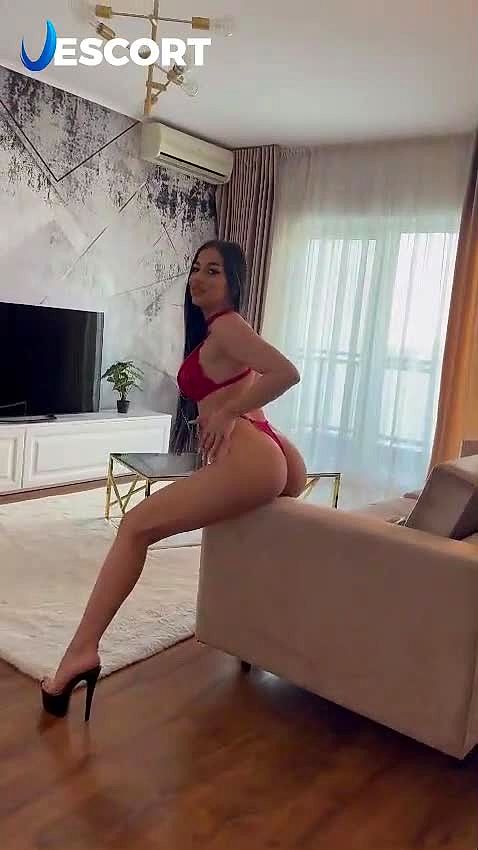 Erisa Escortss Video Background