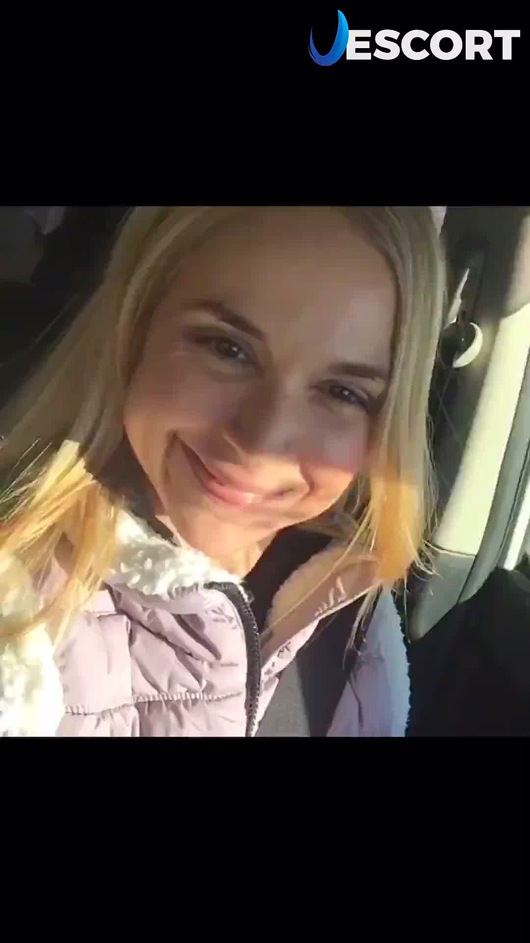 Lauren Video Background