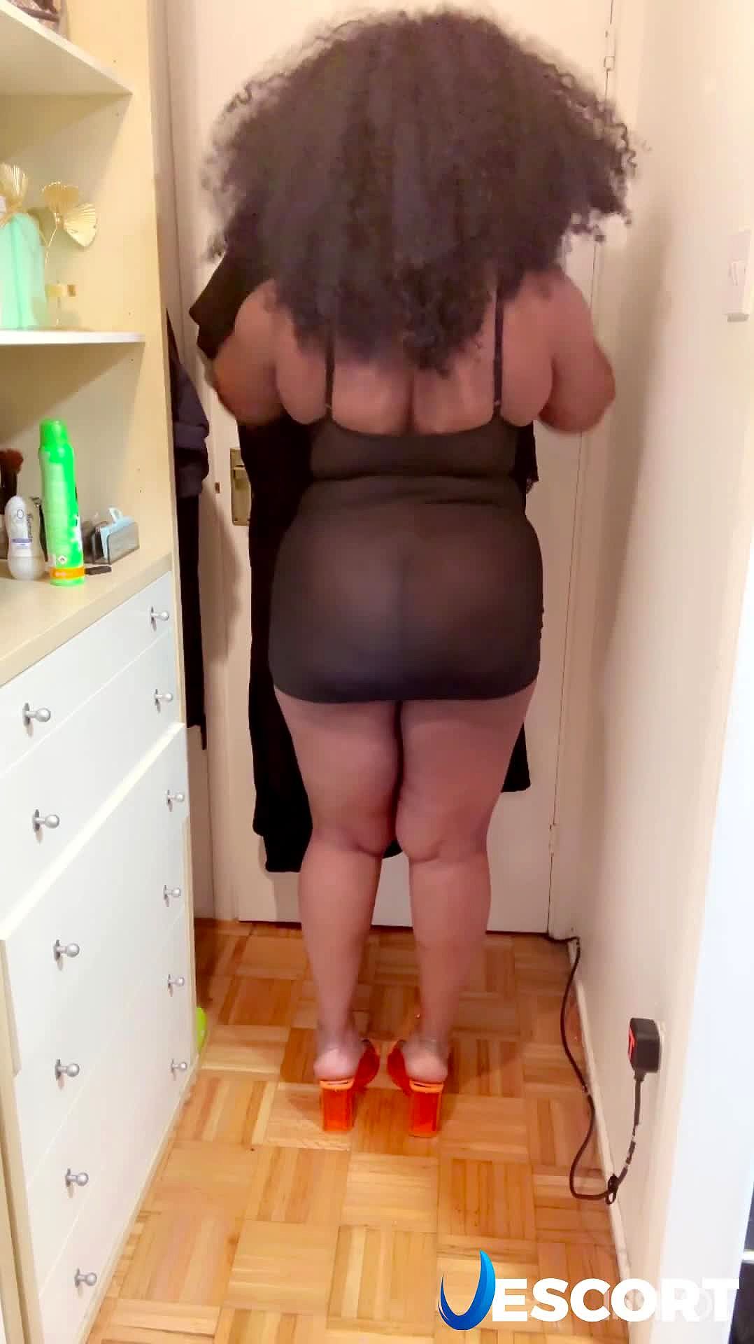 Miss Prada Video Background