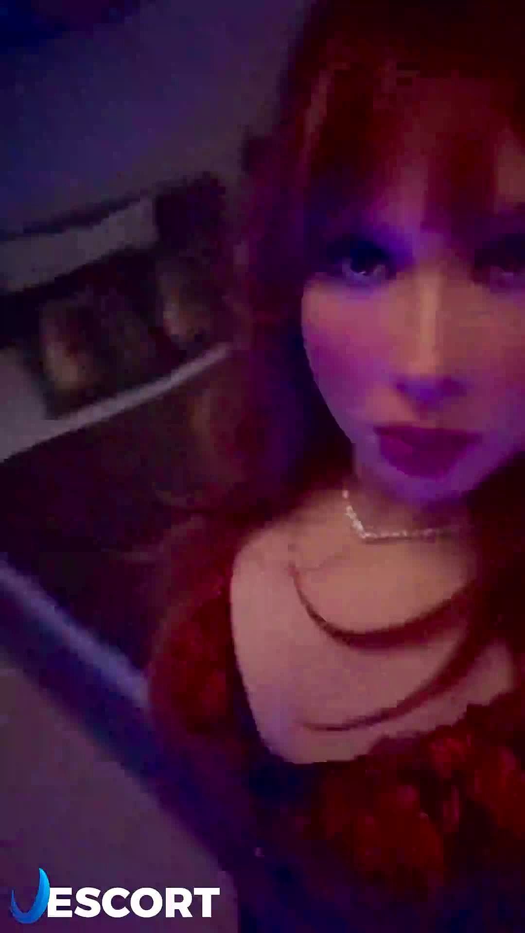 Mistress Lauren Video Background