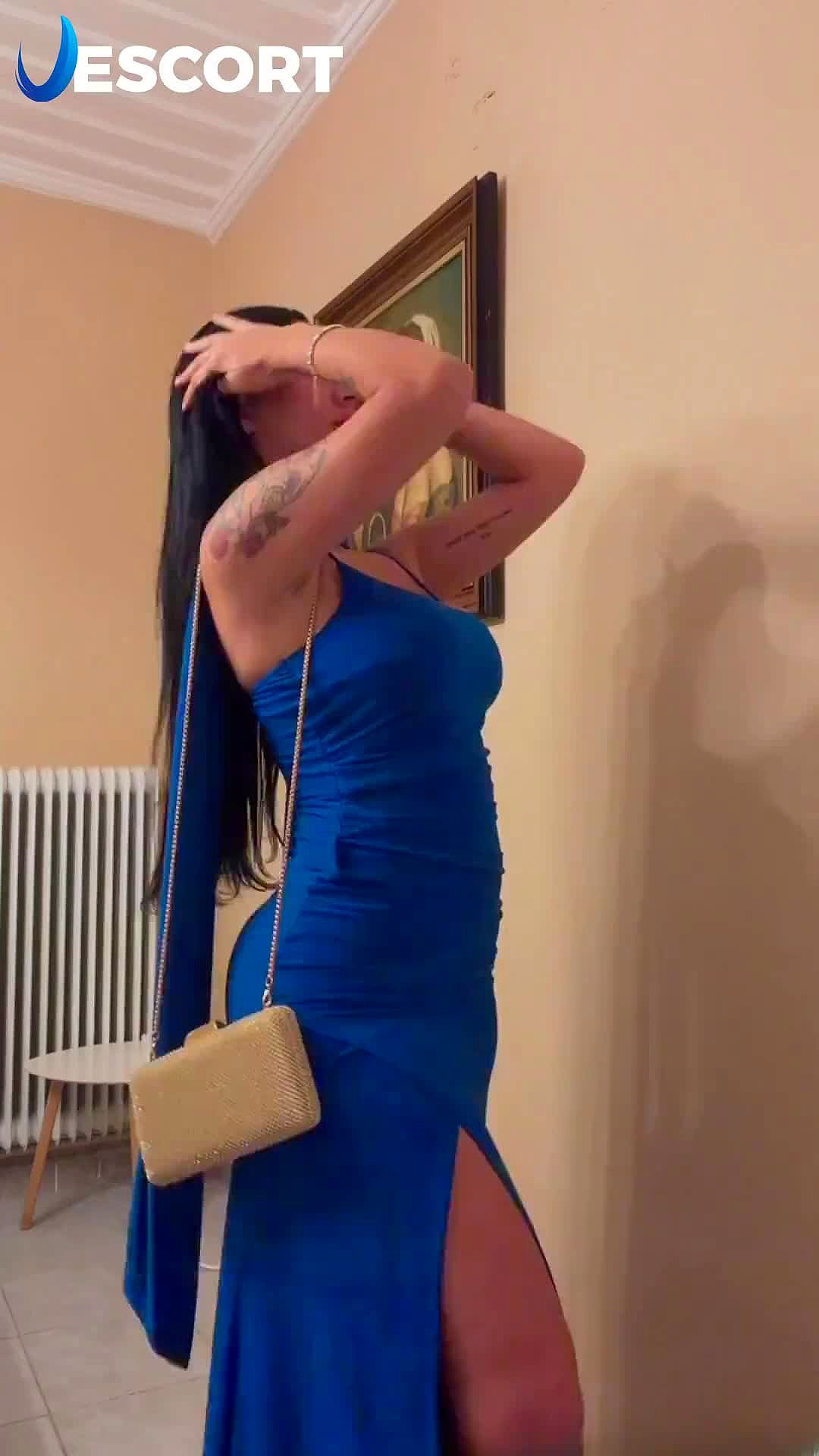 Julia Garcia Video Background