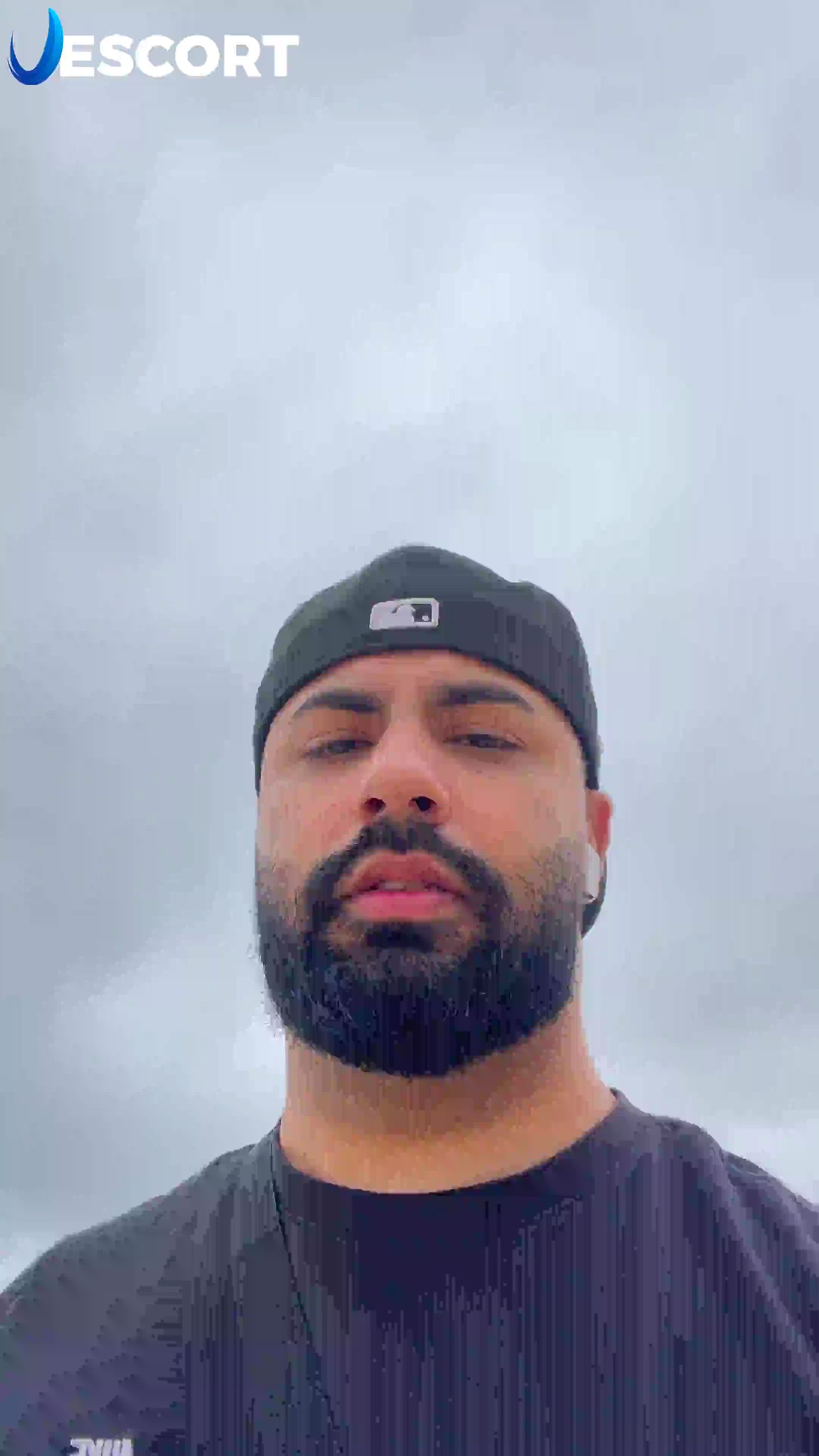 Gustavo Video Background