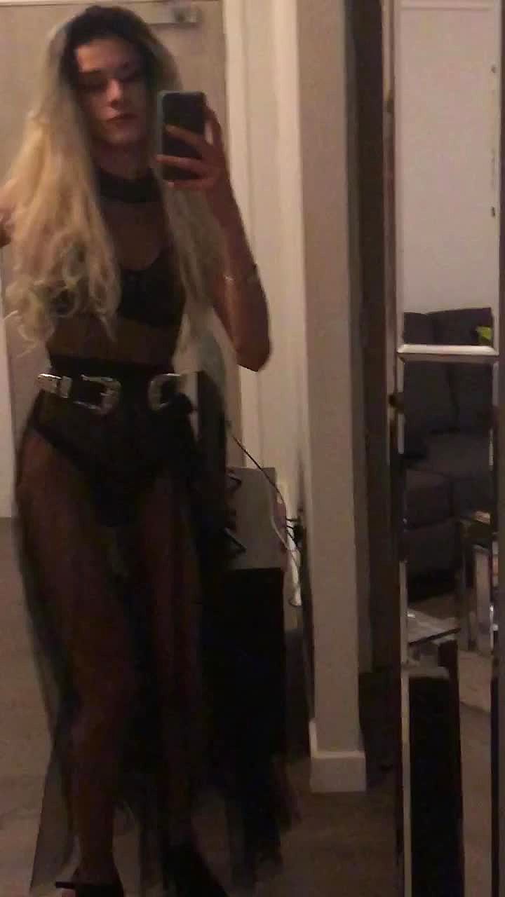 Perrie Video Background