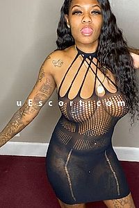 ALISHA - Escort girls Enfield