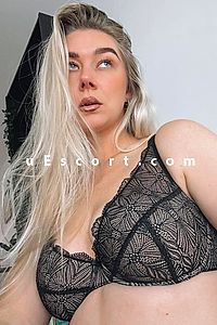 Ashley - Escort girls Milton Keynes