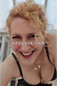 Simone - Rotherham Escorts
