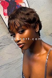 Tianapat - Birmingham Escorts