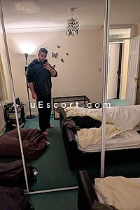 Oli - Exeter Boy Escorts