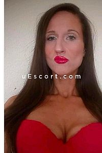 XxLuCyLiPzxX - Uxbridge Escorts