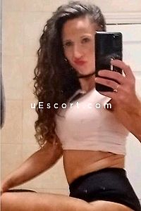 XxLuCyLiPzxX - Uxbridge Escorts