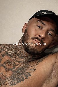 Dazzy boy - Leeds Boy Escorts