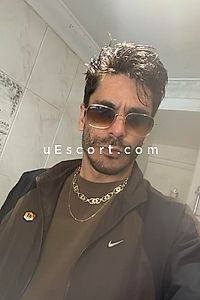 Crawley36M - Crawley Boy Escorts
