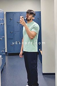 Sunny - Edinburgh Boy Escorts