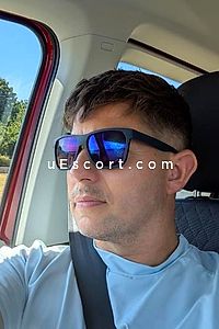 Davolew - Pembrokeshire Boy Escorts