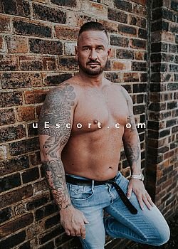 6ft7 South African Man Male escorts Derby