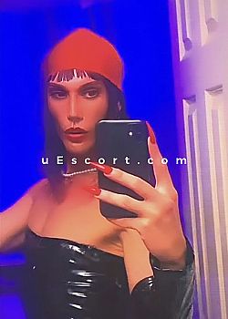 Devah Trans / TS Escort London