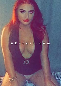 BustyRedHead Trans / TS Escort London