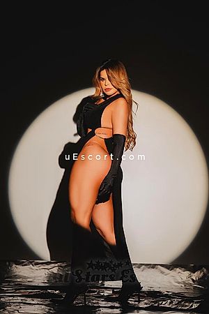 Julia - Kent Escorts