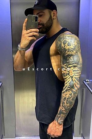 Erick Lobo - Male escorts London