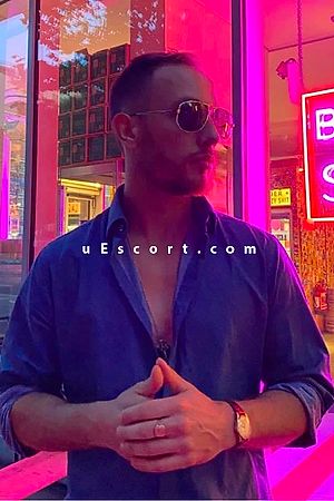 Leo Peach - Male escorts Greenwich