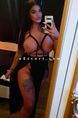 SALOME - Escort girls Romford