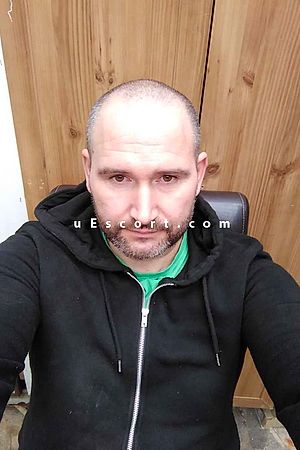 Bogdan - Male escorts Luton