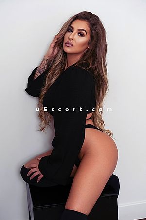 Nia - Escort girls London