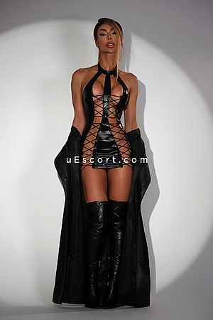 Munik - London Escorts