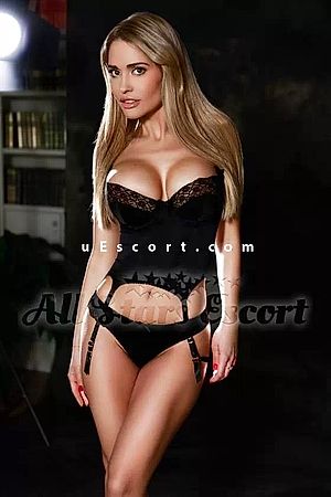 Noel - Escort girls London