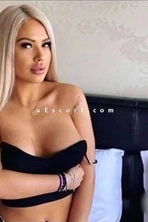 Sexy Blonde - Escort girls Glasgow