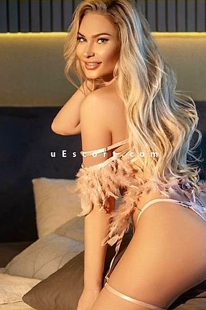 SPICEY NATASHA AVAILABLE NOW - Escort girls London