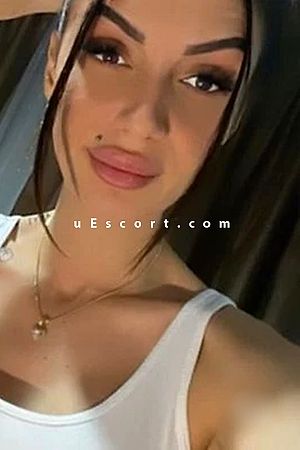 VANESA - Escort girls Belfast