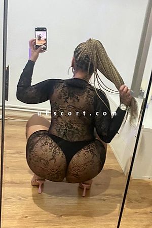 Stunning Monique - Escort girls Birmingham