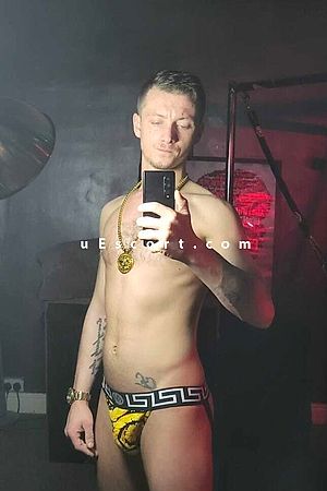 Scouselad98 - Male escorts Manchester