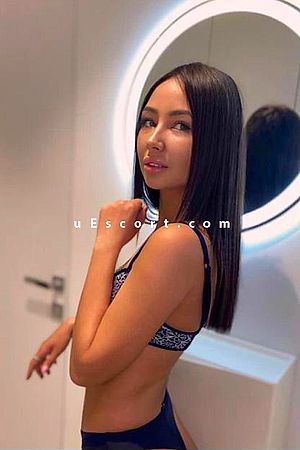 Vika - Escort girls London